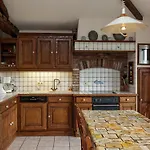 Feriehus Cozy Cottage, Basse-bodeux